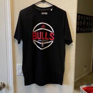 Adidas Chicago Bulls tshirt
